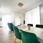 Easy Rent- Polnocna Old Town View, Free Parking, 24h Check-in * Lublin