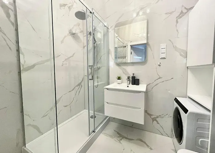 Easy Rent- Polnocna Old Town View, Free Parking, 24h Check-in Apartment